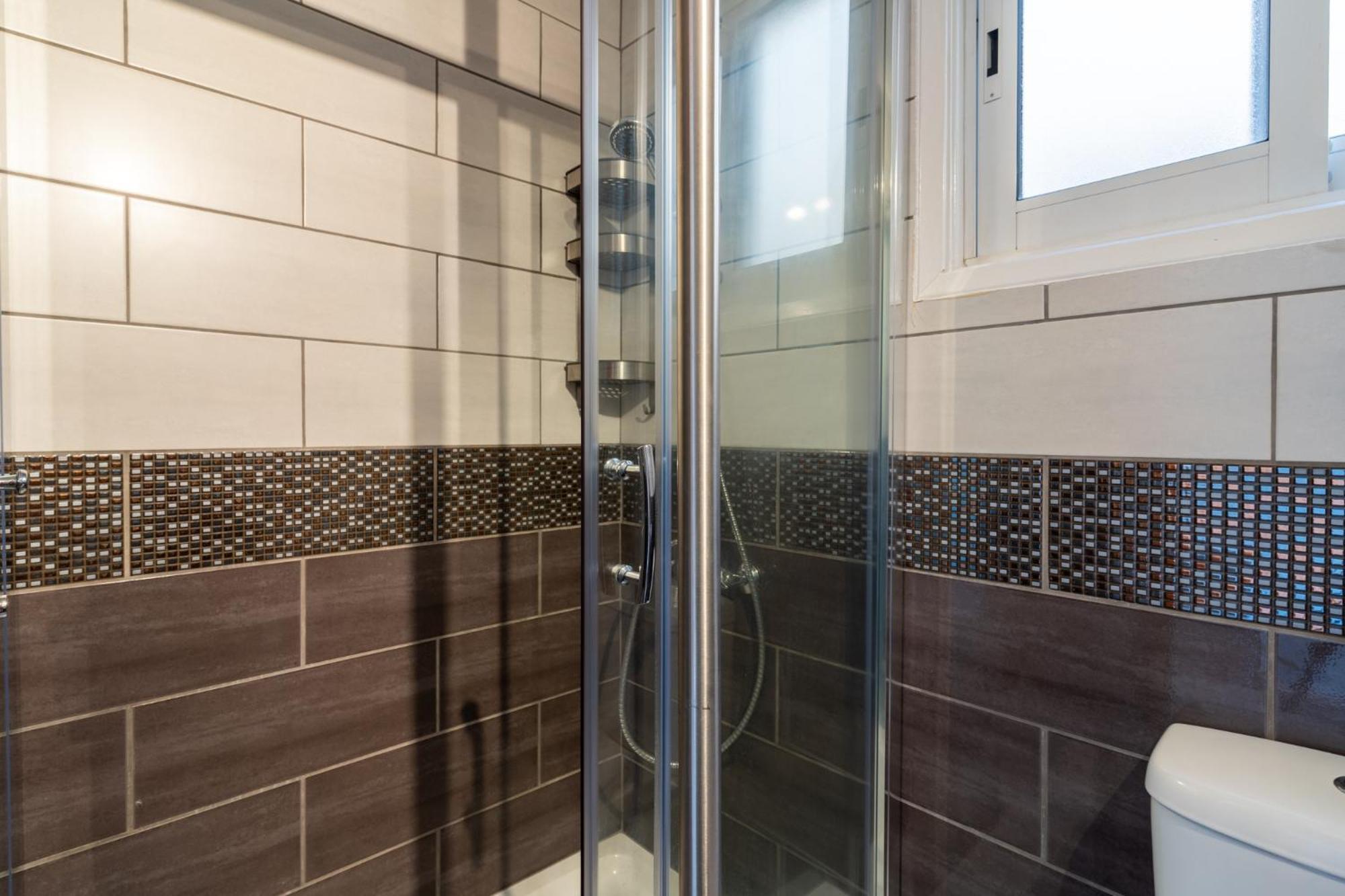 Jayde 2-Bedroom Apartment In ラルナカ エクステリア 写真